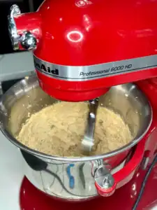 Creaming sugars with butter